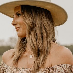 Meet your Posher, Gabrielle